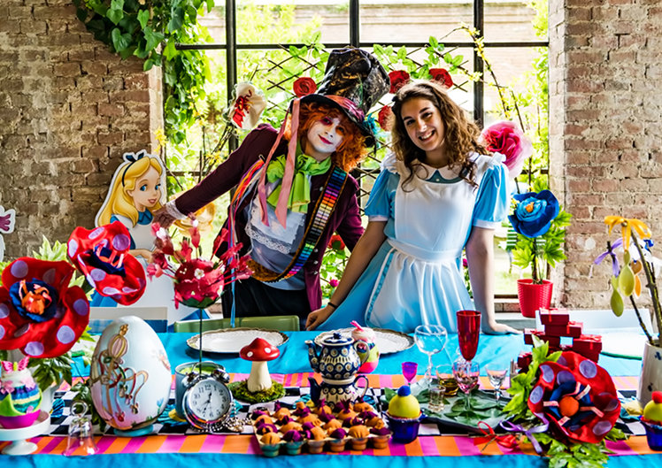 Format a tema Alice nel Paese delle Meraviglie